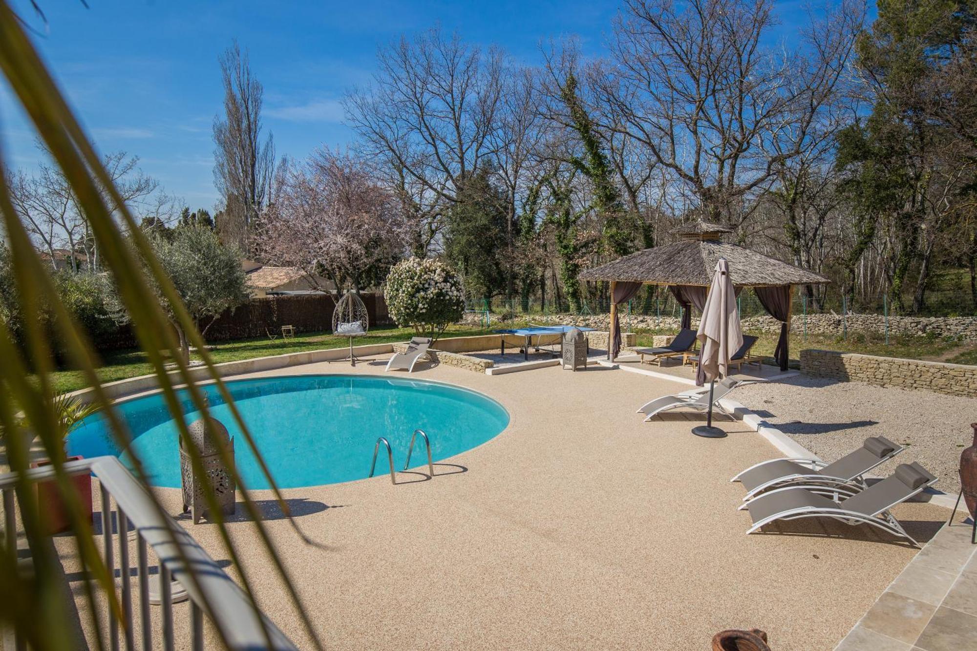 El Sama-In , Piscine Chauffee Villa LʼIsle-sur-la-Sorgue Exteriör bild