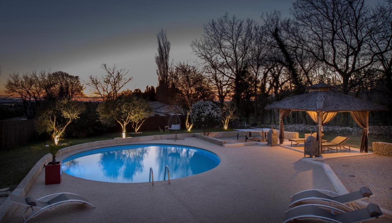 El Sama-In , Piscine Chauffee Villa LʼIsle-sur-la-Sorgue Exteriör bild